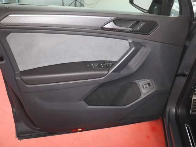 Volkswagen Tiguan 2.0 TSI Style