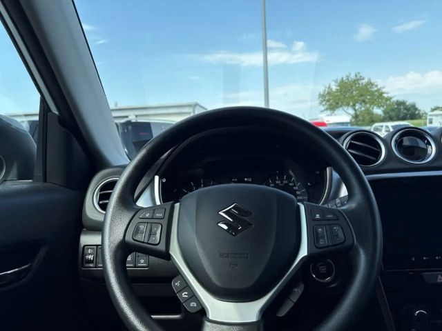 Suzuki Vitara Club Hybrid