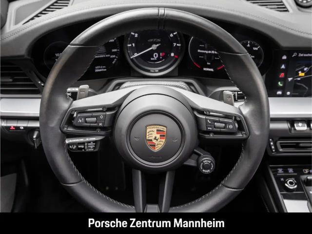 Porsche 992 4 Coupé GTS Targa