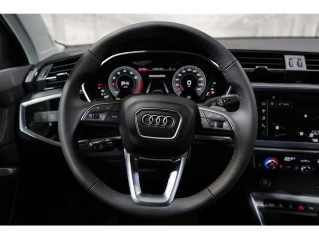 Audi Q3 35 TFSI S-Tronic