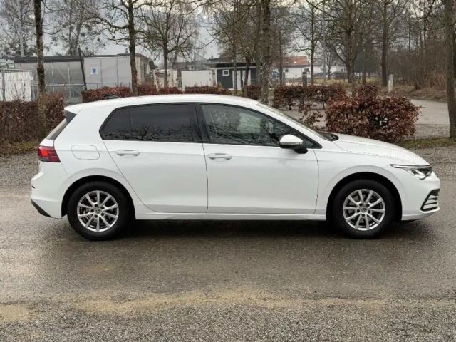 Volkswagen Golf 8 TSI