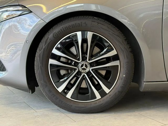 Mercedes-Benz A 200 Progressive