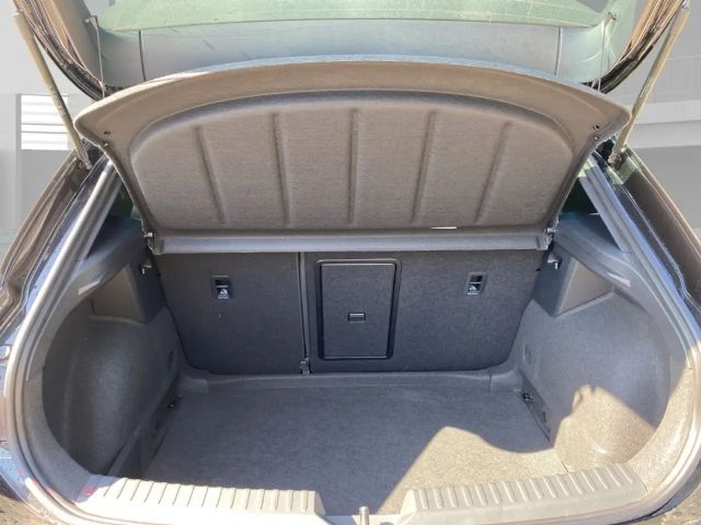 Seat Leon 1.5 eTSI Black DSG FR-lijn