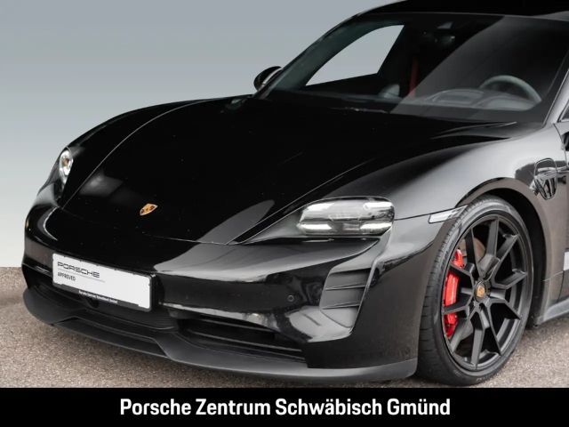 Porsche Taycan GTS Sport Turismo