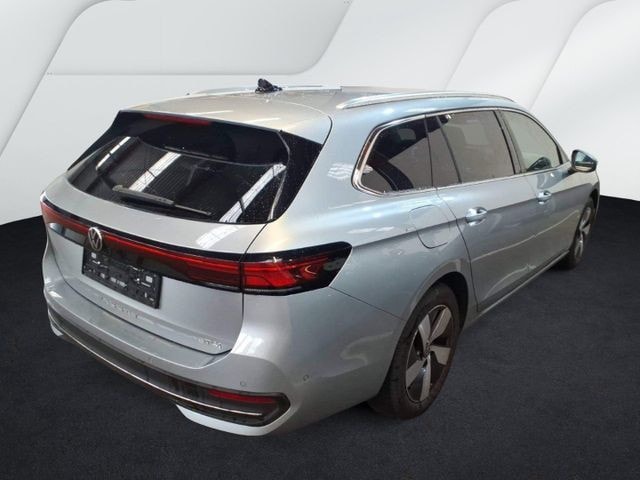 Volkswagen Passat 1.5 eTSI Business DSG Variant