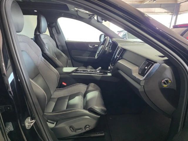 Volvo XC60 AWD Dark Plus Recharge T6