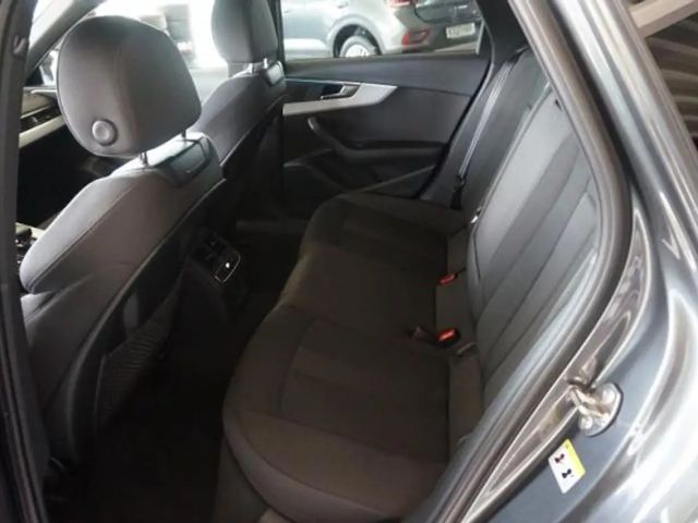 Audi A4 40 TFSI S-Line S-Tronic