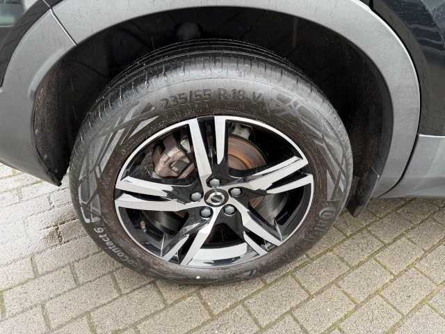 Volvo XC40 Dark Plus