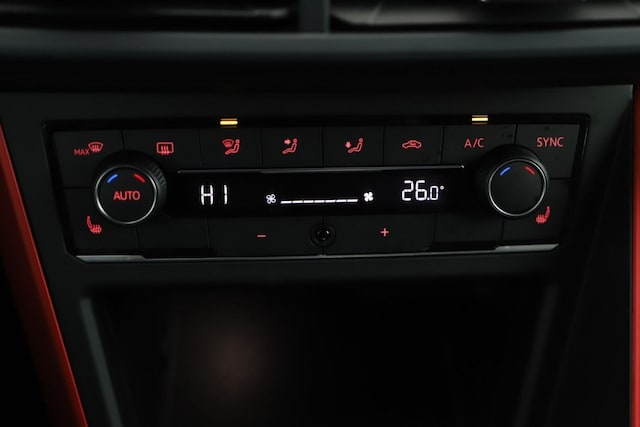 Volkswagen Polo 2.0 TSI DSG GTI