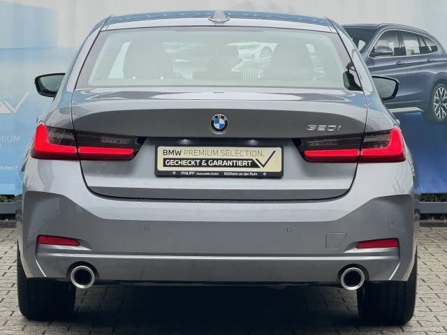 BMW 320 320i Sedan