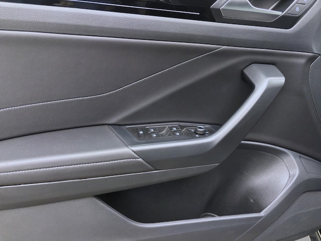 Volkswagen T-Roc 1.5 TSI DSG R-Line