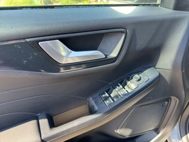 Ford Kuga EcoBoost ST Line