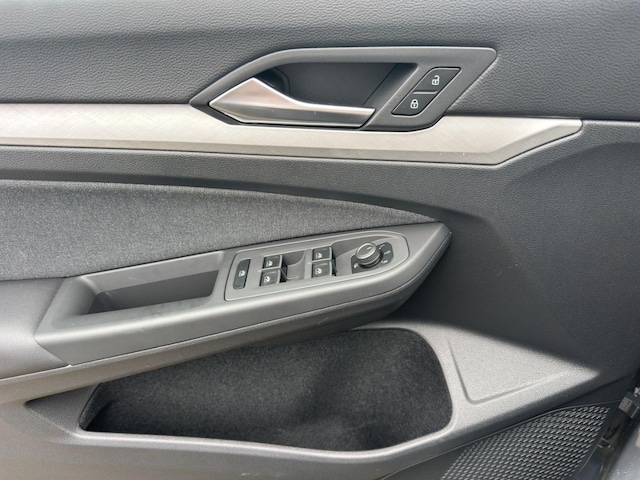 Volkswagen Golf 1.5 TSI DSG Life Variant