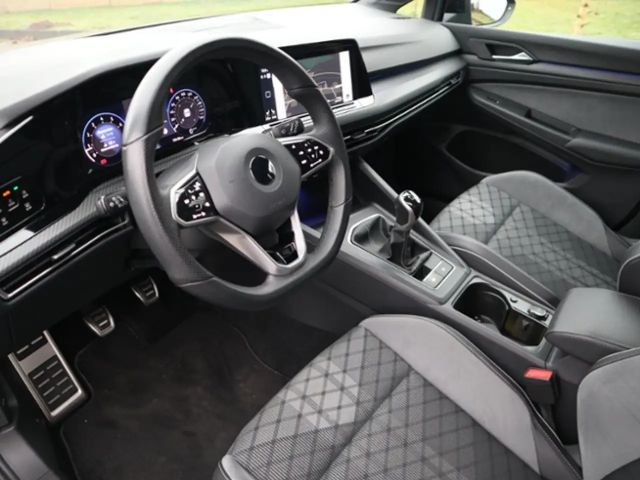 Volkswagen Golf 1.5 TSI Golf VIII R-Line Style