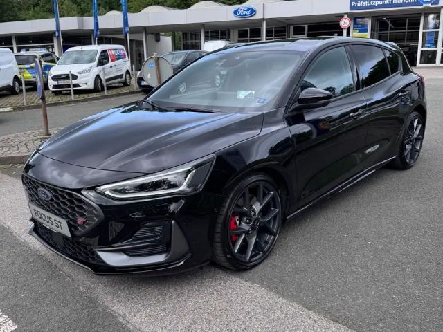 Ford Focus ST Line