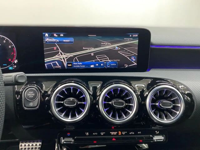 Mercedes-Benz A 180 AMG Line