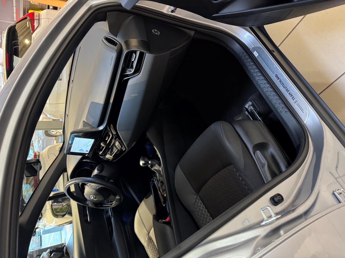 Toyota C-HR Hybride Team D