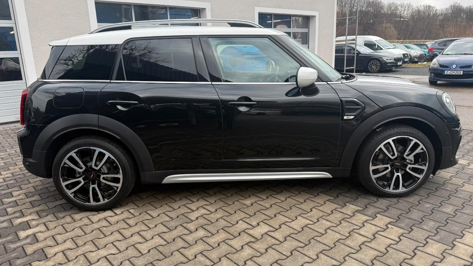 MINI Cooper D Countryman JKW Trim LED Navi Kam DAB