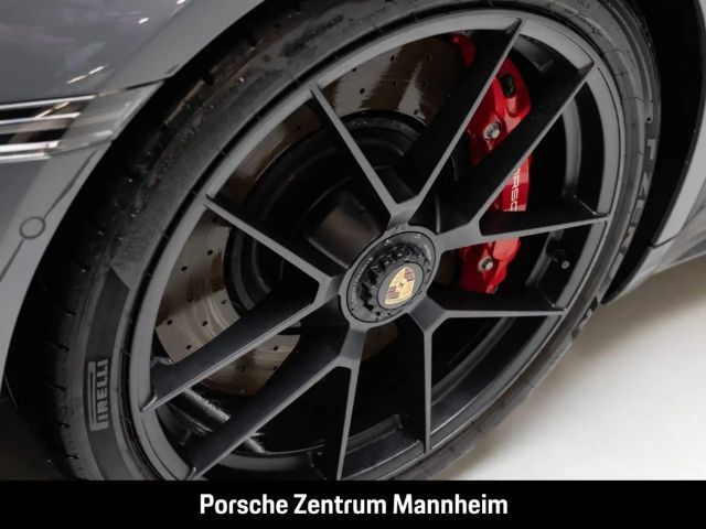 Porsche 992 4 Cabrio Carrera GTS