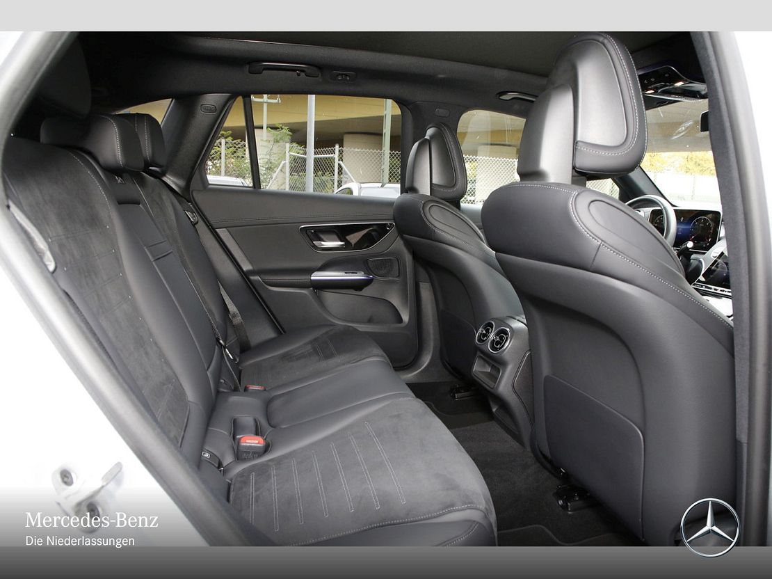 Mercedes-Benz GLC 300 4MATIC AMG Line GLC 300 d