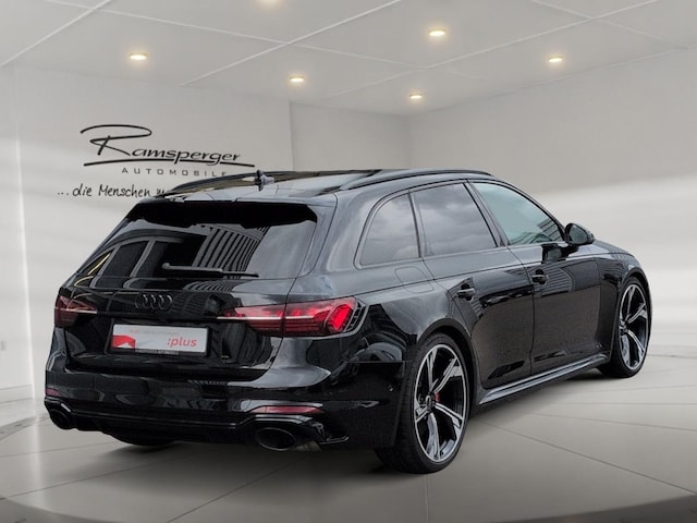 Audi RS4 Avant Quattro