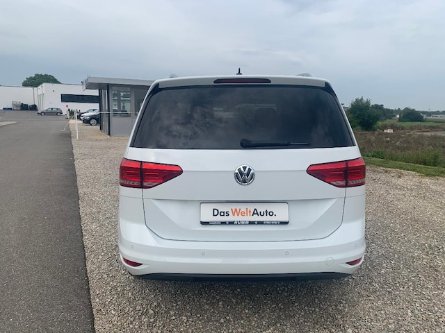 Volkswagen Touran 1.5 TSI DSG R-Line