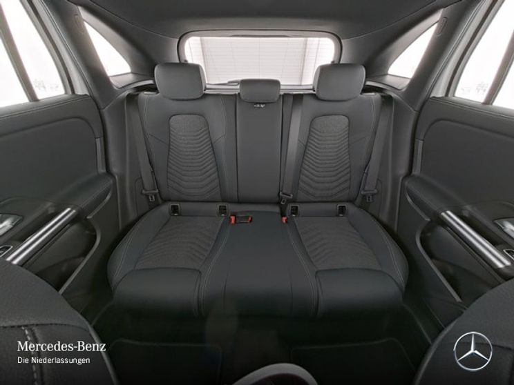 Mercedes-Benz GLA 180 Progressive