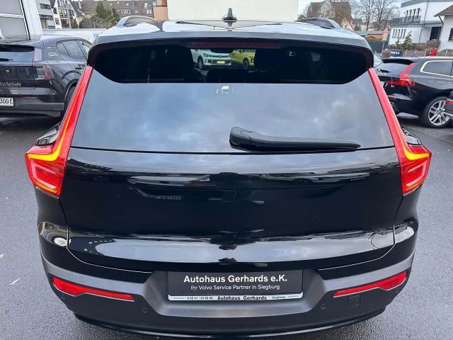 Volvo XC40 Dark Plus T5