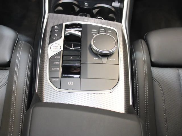 BMW 330 330e M-Sport Touring