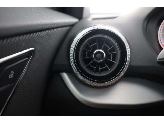 Audi Q2 35 TFSI S-Line