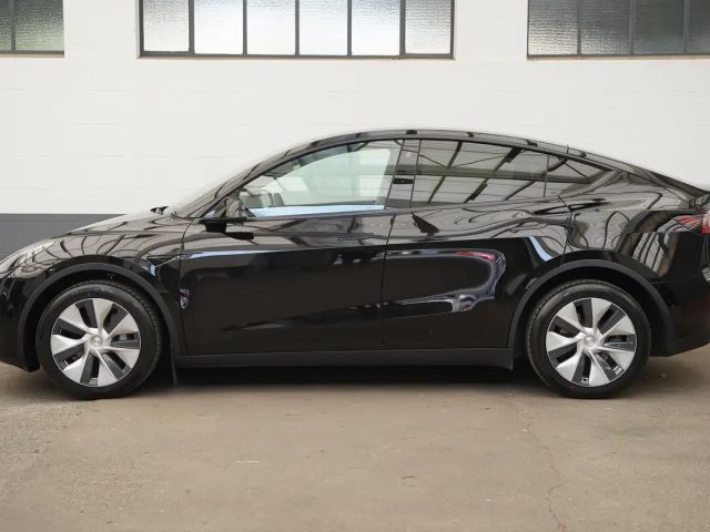Tesla Model Y AWD Long Range