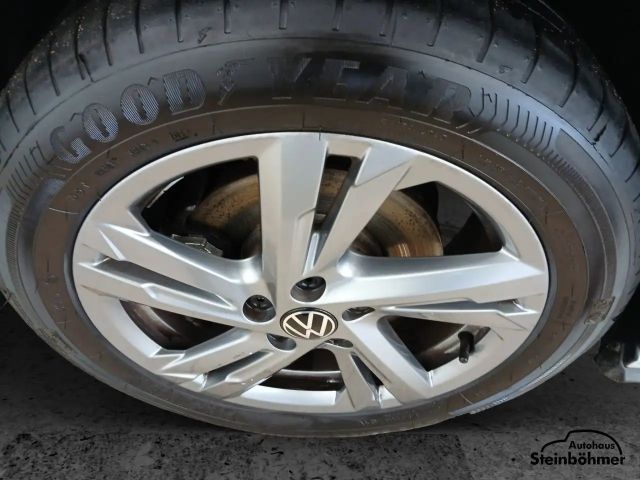 Volkswagen Polo 1.0 TSI DSG IQ.Drive R-Line