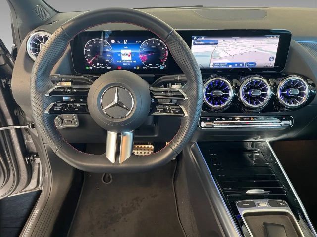 Mercedes-Benz B 180 Sedan