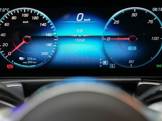 Mercedes-Benz EQB 300 4MATIC