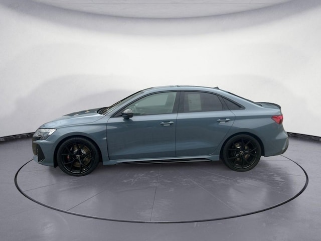 Audi RS3 Quattro S-Tronic Sedan