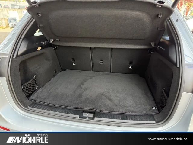 Mercedes-Benz B 180 Progressive