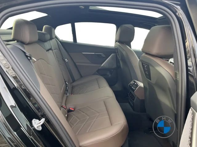 BMW 520 520i M-Sport Sedan