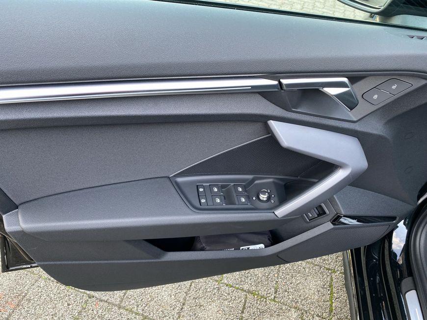 Audi A3 35 TFSI S-Line S-Tronic Sedan Sportback
