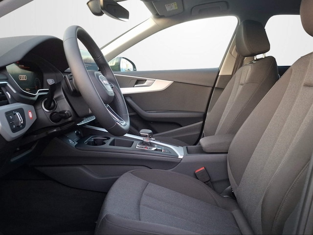 Audi A4 35 TFSI Avant S-Tronic