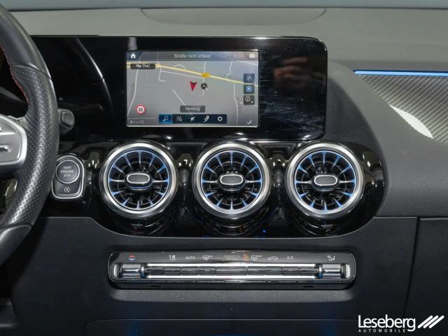 Mercedes-Benz GLA 180 AMG Line
