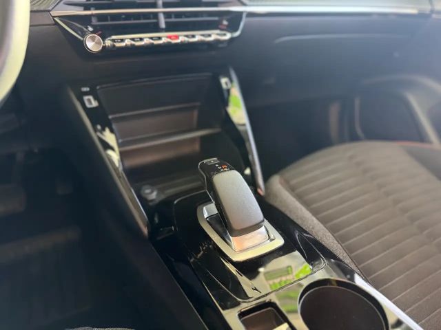 Peugeot E-2008 Active Pack