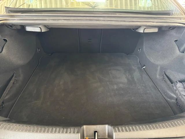 Mercedes-Benz CLA 180 Coupé Progressive