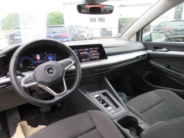 Volkswagen Golf 1.5 eTSI DSG