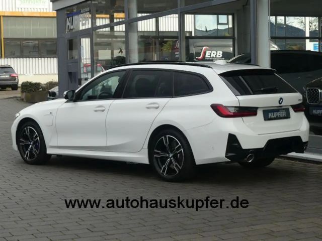BMW 330 330e Touring