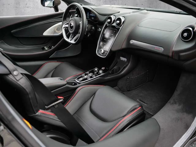 McLaren GT Onyx Black, Black Pack. Sports Exhaust