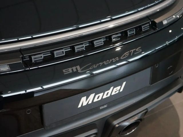 Porsche 992 Cabrio Carrera GTS