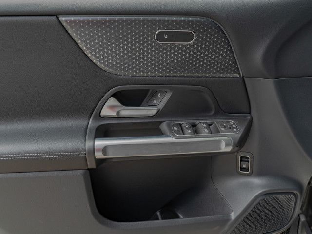 Mercedes-Benz GLB 200 GLB 200 d