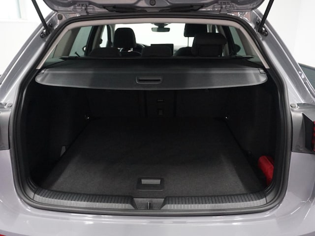 Volkswagen Golf 1.5 eTSI DSG Life Variant