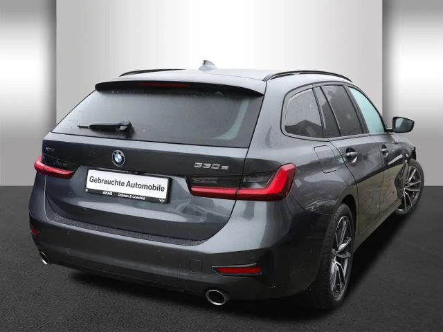 BMW 330 330e Sport Line Touring xDrive