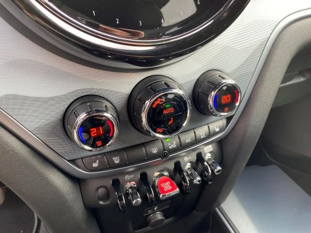 MINI Cooper Countryman Navi Leder Memory Sitze LED Kurvenlicht Mehrzonenk